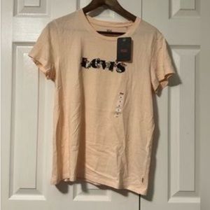 LEVI’s Tee Shirt Size Medium